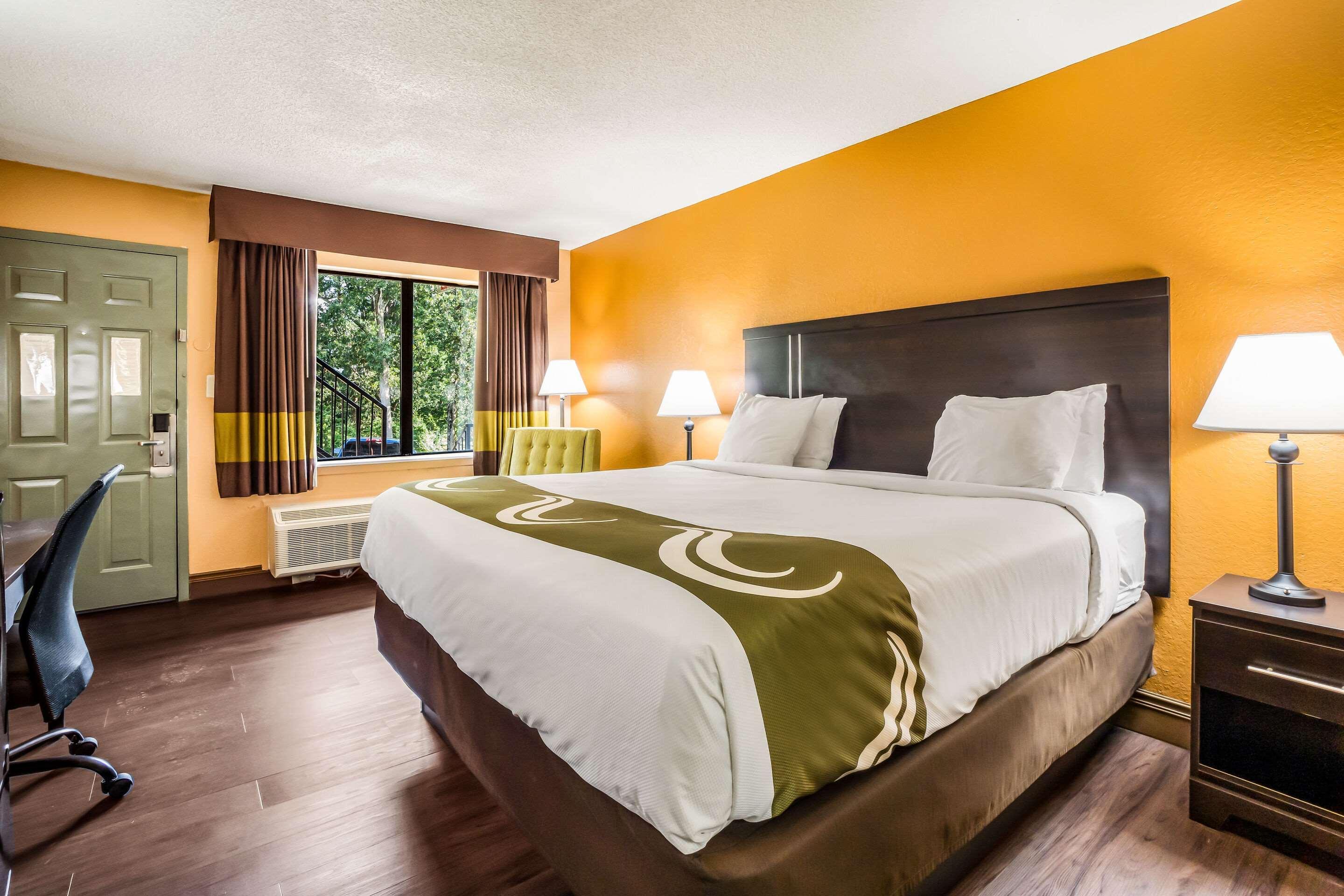 Quality Inn & Suites Corinth West מראה חיצוני תמונה