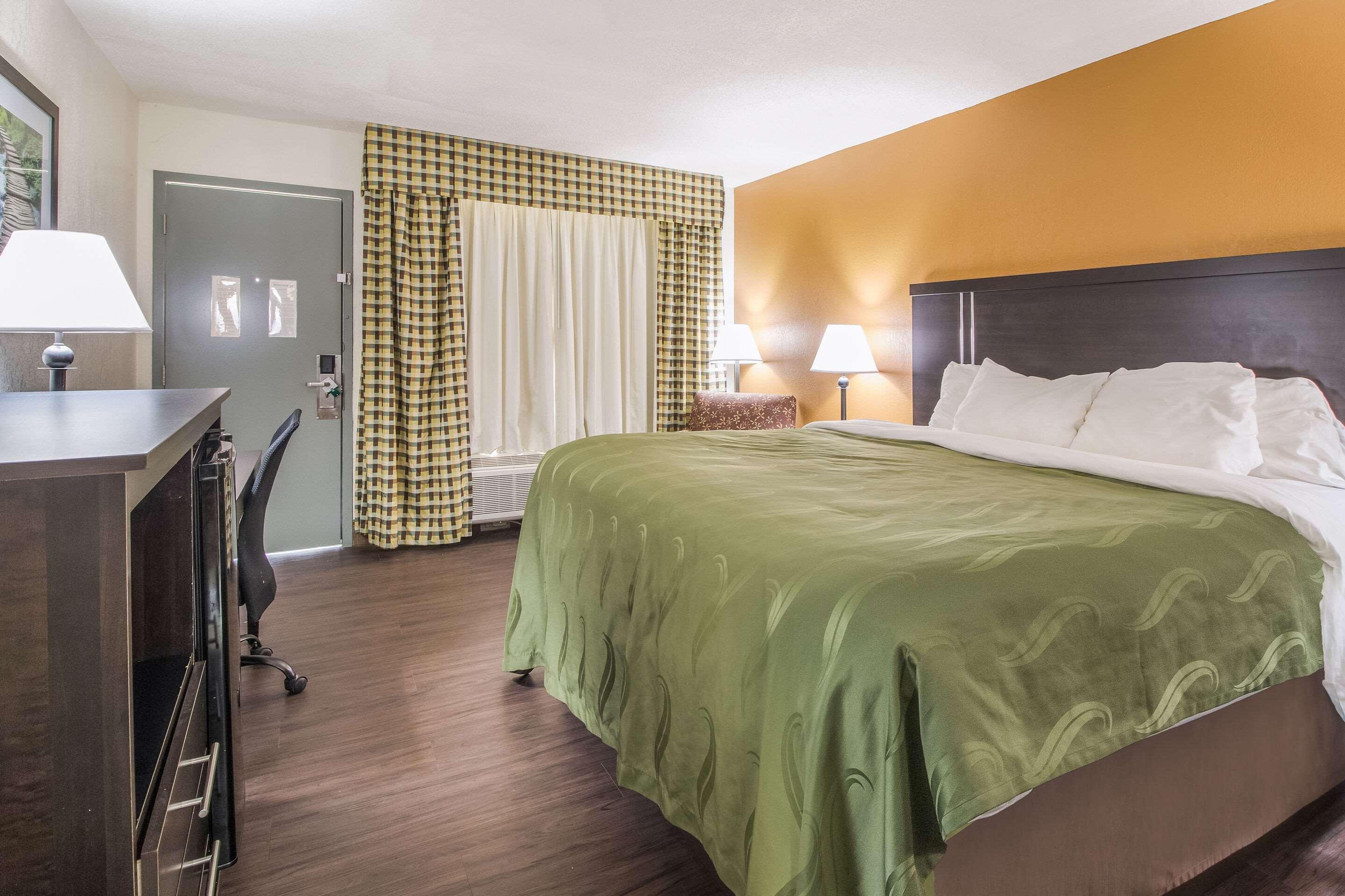 Quality Inn & Suites Corinth West מראה חיצוני תמונה