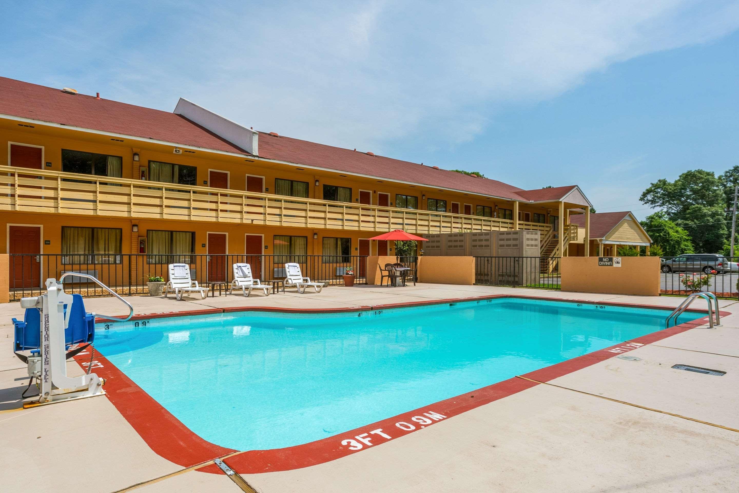 Quality Inn & Suites Corinth West מראה חיצוני תמונה