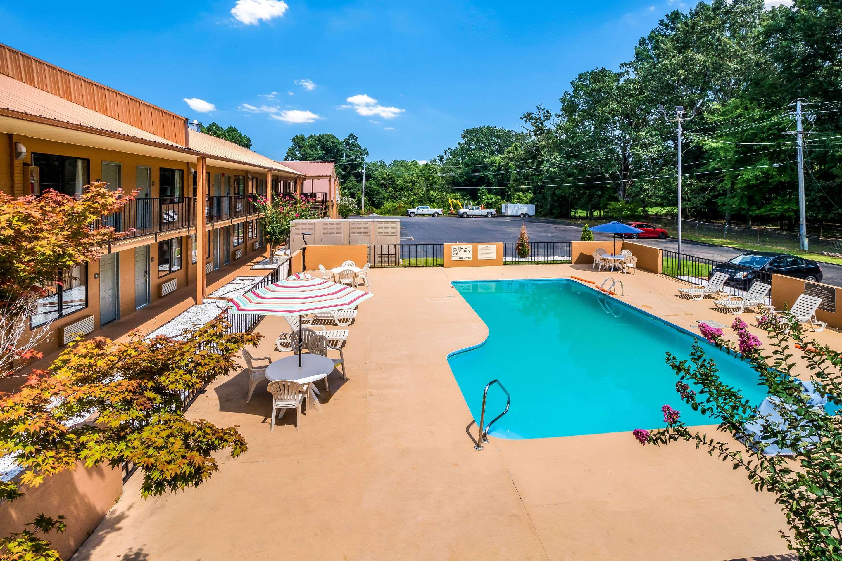 Quality Inn & Suites Corinth West מראה חיצוני תמונה